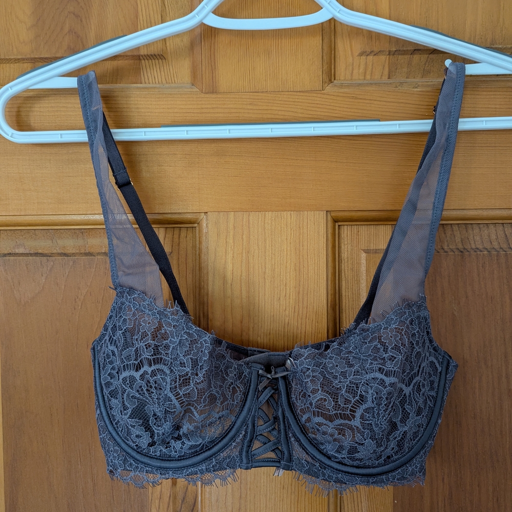 NWOT - Victoria's Secret Dream Angels Pushup Slate Grey Unlined Lace Bra